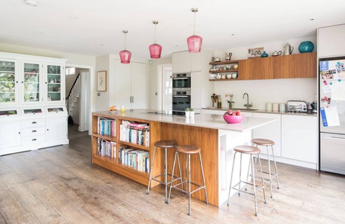Ravenscourt Park House | Magnificent mansion in upmarket Ravenscourt Park