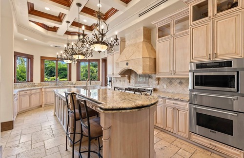Biggar House | Magnificent Mediterranean-style Estate