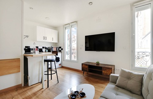 Charenton-le-Pont Apartment | Magnificent new studio (just outside Paris)
