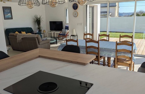 Plouzane House | Magnificent new house, close to the Petit Minou lighthouse and beaches