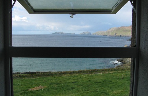 Coumeenoole House | Magnificent ocean views, Dingle Peninsula, County Kerry, Ireland