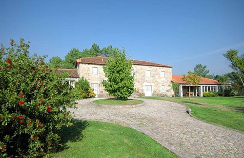 Cossourado Villa | Magnificent Ponte de Lima Villa | 10 Bedrooms | Villa Lima Palace | Tennis.