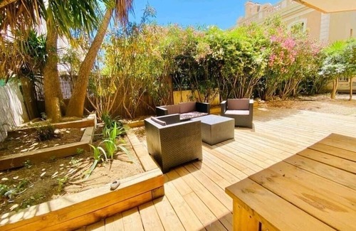 La Gare Apartment | Magnificent T2 with garden - sleeps 4