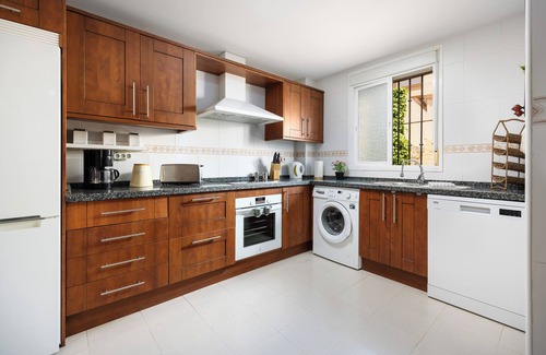 Buenas Noches House | Magnificent townhouse, close to two towns, hospital and bus stop.