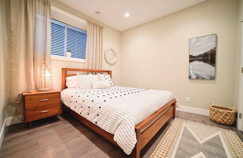 Squamish Bed & Breakfast | Magnificent Trails, Mountain Views in Squamish