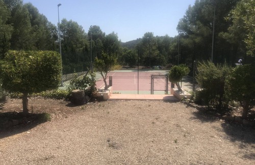 Xativa Villa | Magnificent villa for 10 people with very large swimming pool and tennis court