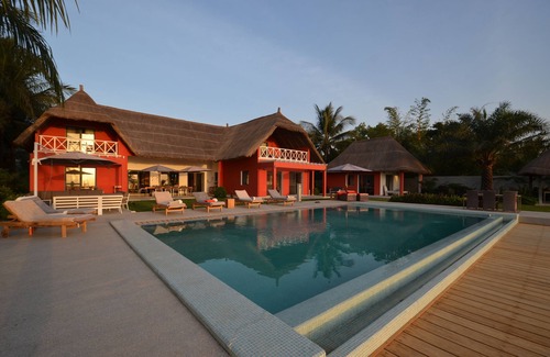 Cap Skirring Villa | MAGNIFICENT VILLA BY THE SEA WITH PRIVATE ACCESS TO THE BEACH, 5 * SERVICE