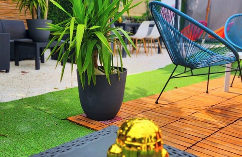 Neuilly-sur-Marne Villa | Magnificent villa with heated pool, jacuzzi and sauna