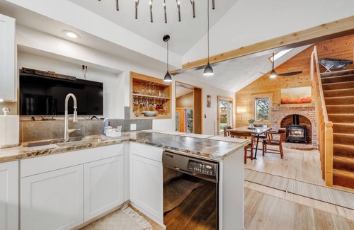 Four Corners House | Magnificent willow shade trees, waterfall, and sleeping comfort.nBook this Home!