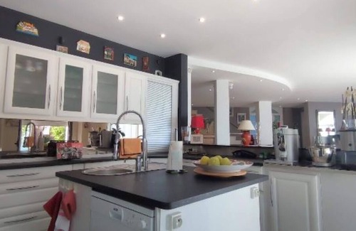 Peniscola House | MAGNIFICENTLY DECORATED LUXURY VILLA sea view and chateau 9 beds