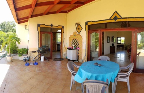 Chiriqui House | Magnificient Beachfront Estate House on the Pacific Coast