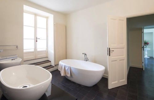 Montagnac Other | Magnificient Renaissance Style Castle In A 160 Hectare Property.