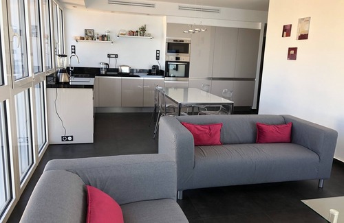 Cros-de-Cagnes Apartment | Magnifique Appartement Bord de mer Avec vue Splendide
