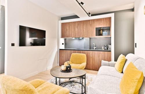 L'Europe Apartment | Magnifique Appartement #Miromesnil #Monceau #Paris