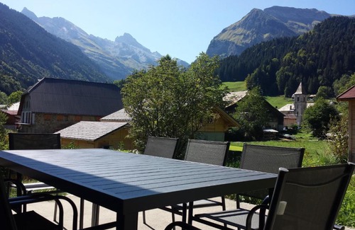 Le Reposoir Ski Chalet | Magnifique Chalet au cœur du Village du Reposoir