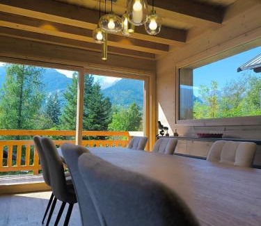 Vallouise-Pelvoux Ski Chalet | Magnifique chalet neuf Pelvoux Vallouise Puy Saint Vincent