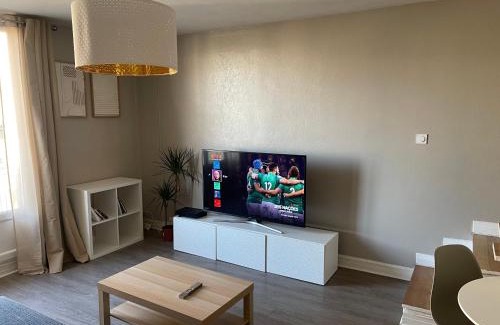 Secteur 3 Apartment | magnifique Duplex avec 2 chambres et parking gratuit