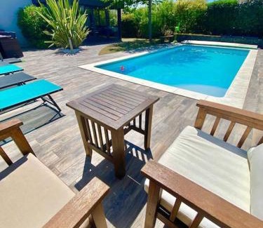 Port-des-Barques Villa | Magnifique maison avec piscine