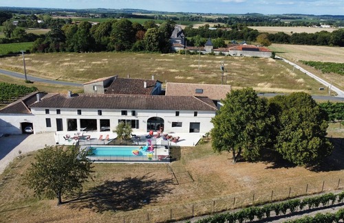 Reaux House | Magnifique Maison DE Campagne AU Milieu DES Vignes Avec Piscine