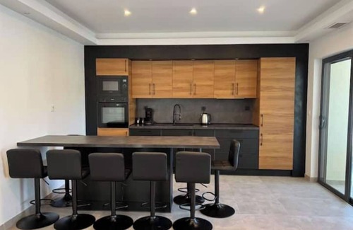 Saint-Antoine Villa | Magnifique Maison Avec Jacuzzi