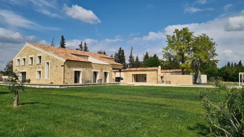 Orange Villa | MAGNIFIQUE Mas