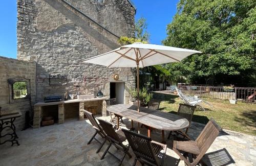 Annay-sur-Serein Villa | Magnifique Moulin proche Chablis, jacuzzi et rivière