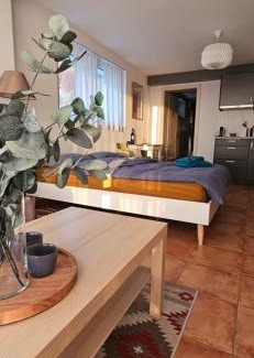 Evilard Bed & Breakfast | Magnifique Studio à louer