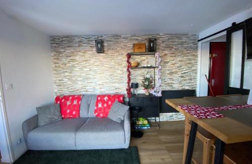 Pla d'Adet Apartment | Magnifique T3 au Pla D Adet (Saint Lary)grand confort entièrement refait à neuf avec une vue exceptionnelle sur la vallée