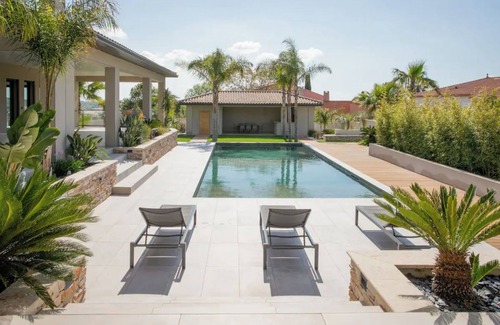Puimisson Villa | Magnifique Villa 5 Chambres, 2 Piscines, Spa