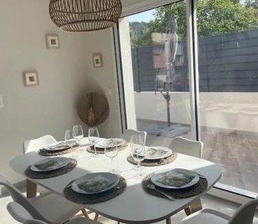 Alleins Villa | Magnifique villa avec piscine extérieure