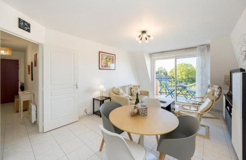 Plouha Apartment | Magnolia Bleu - Appt 61 m2 pour 4 avec parking