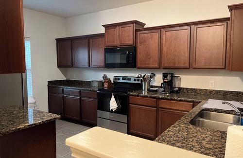 Waller County House | Magnolia Blooms: Spacious 5-BR 3.5 BA, tranquil, vibrant community.