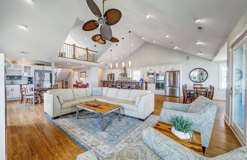 Kill Devil Hills House | Magnolia Cay | Oceanfront | Private Pool, Hot Tub, and Dog Friendly