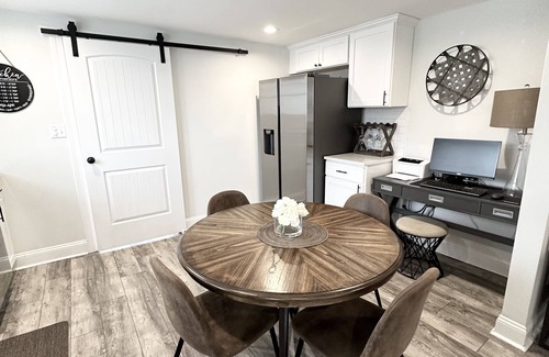 Lynchburg Cottage | Magnolia Cottage; Gazebo, Hot Tub; close to LU