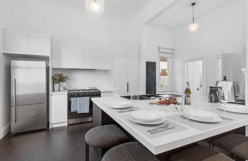 Ballarat House | Magnolia Haven - Victorian Charm in Ballarat Central