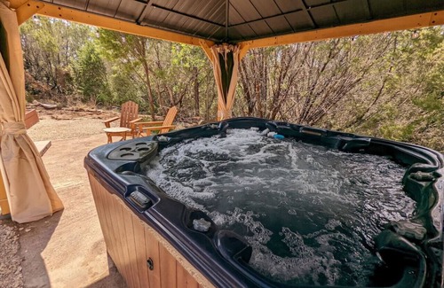Paluxy Cabin | Magnolia - Hot Tub Gazebo - City Escapes Cabins
