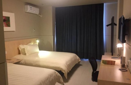 Yunhe District Hotel | Magnolia Hotel Cangzhou West Railway Station Jiefang Road