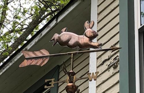 Clover Bed & Breakfast | Magnolia House & Gardens B&B