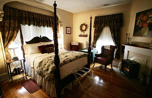 Downtown Bed & Breakfast | Magnolia House Inn