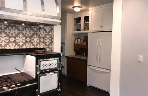 Nevada City House | Magnolia House on Prospect Hill