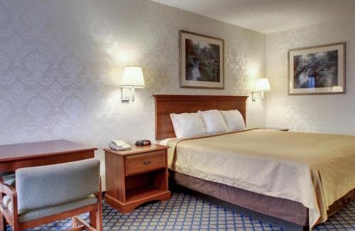 Hattiesburg Hotel | Magnolia Inn Townhouse Hattiesburg MS I-59