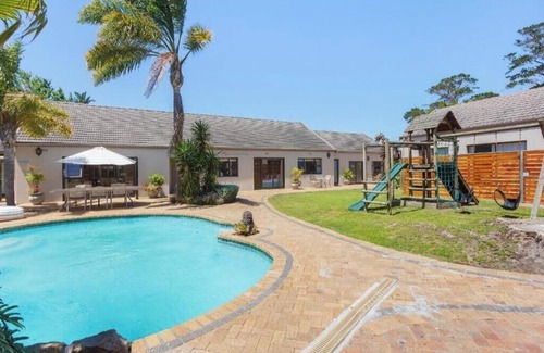 Tokai Apartment | Magnolia King - Honeymoon Unit Self catering