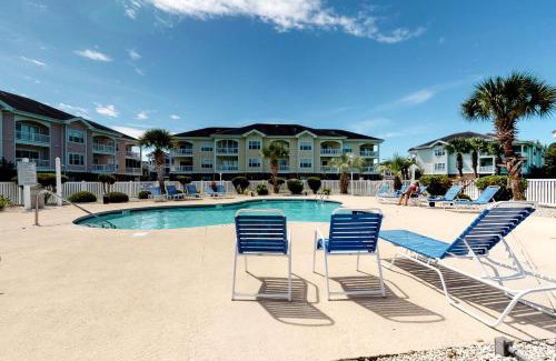 Central Myrtle Beach Apartment | Magnolia North 102