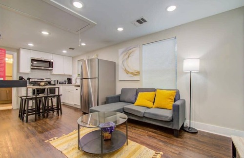 Greater East End House | Magnolia Park Urban Retreat - 2-BD/1-BA with Yard!