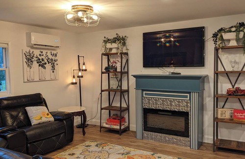 Clarkesville House | "Magnolia Retreat" Cozy relaxing setting on 3 Acres, 2 Porches, & Firepit