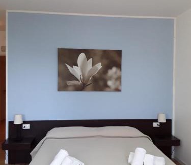 Faenza Bed & Breakfast | Magnolia Room & Breakfast