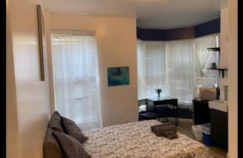 Jersey City House | Magnolia Stay near New York City