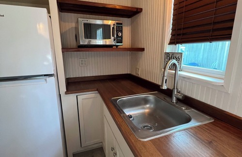 Magnolia House | Magnolia Tiny House - Newly Renovated Charm in Serene Magnolia