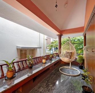 Brookefield Villa | Magnum Opus Villa with Private Theater by Spacez