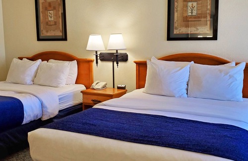 Manitou Springs Hotel | Magnuson Grand Pikes Peak